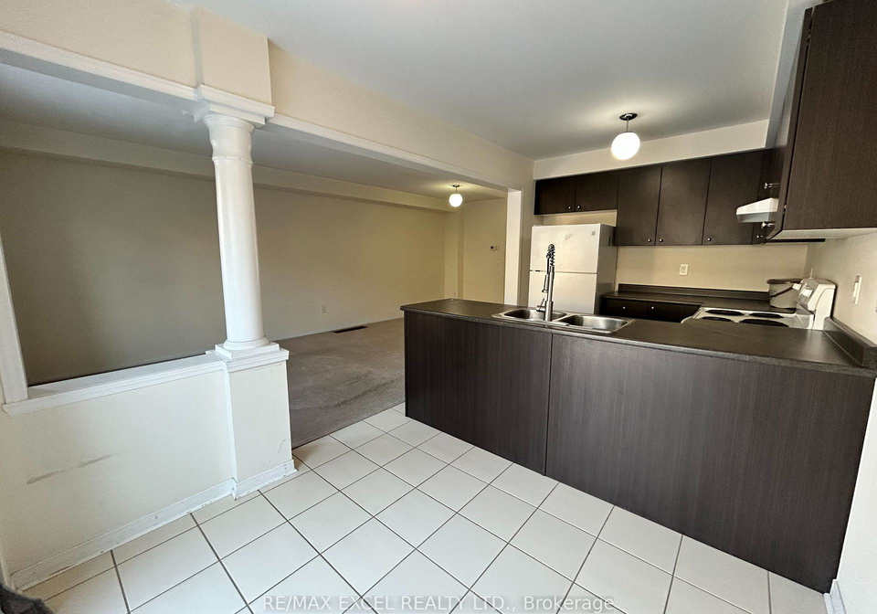 18-james-govan-drive-whitby-ontario-e12752874