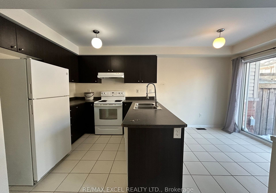 18-james-govan-drive-whitby-ontario-e12752874