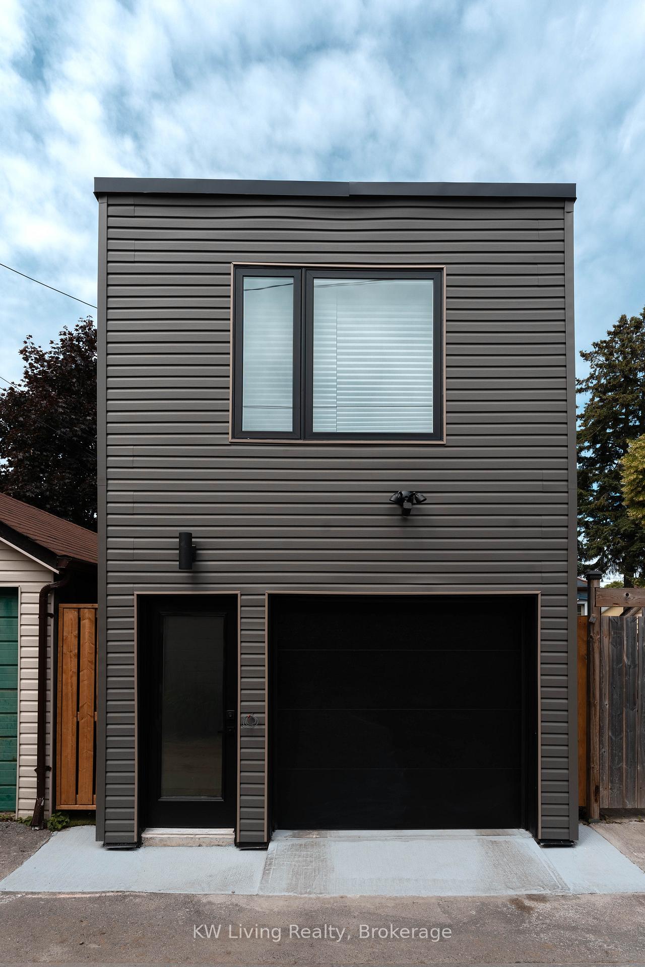 125-chisholm-avenue-east-york-ontario-e12753114