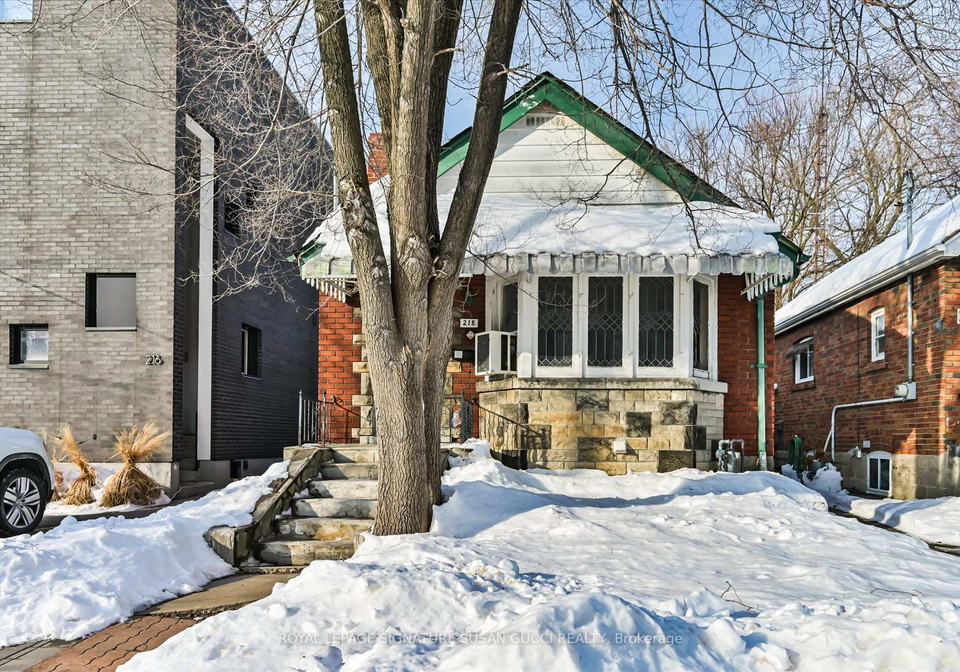 218-floyd-avenue-east-york-ontario-e12754474