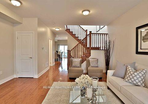 1339-woodbine-avenue-east-york-ontario-e12755190