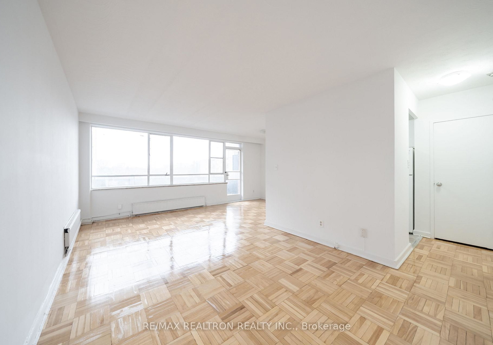 165-cosburn-avenue-east-york-ontario-e12755644