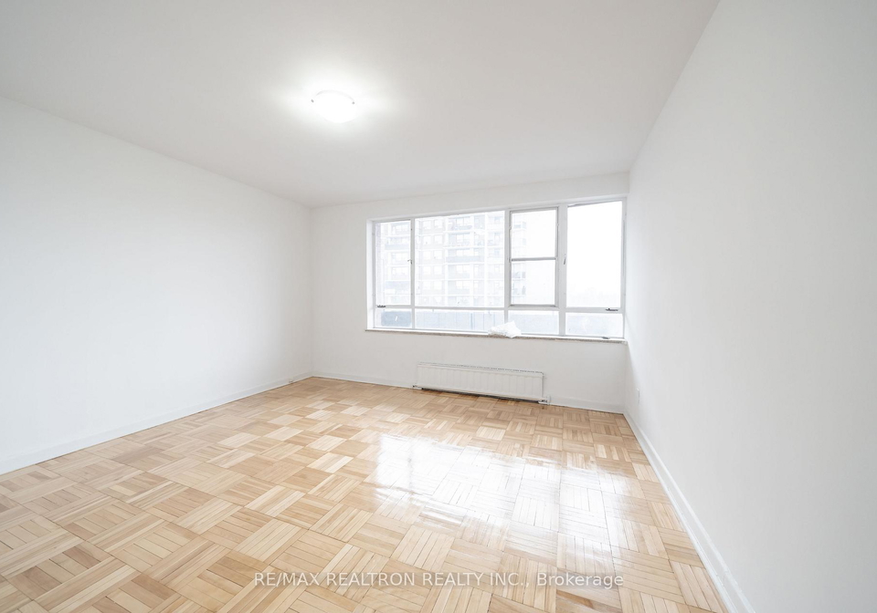 165-cosburn-avenue-east-york-ontario-e12755644