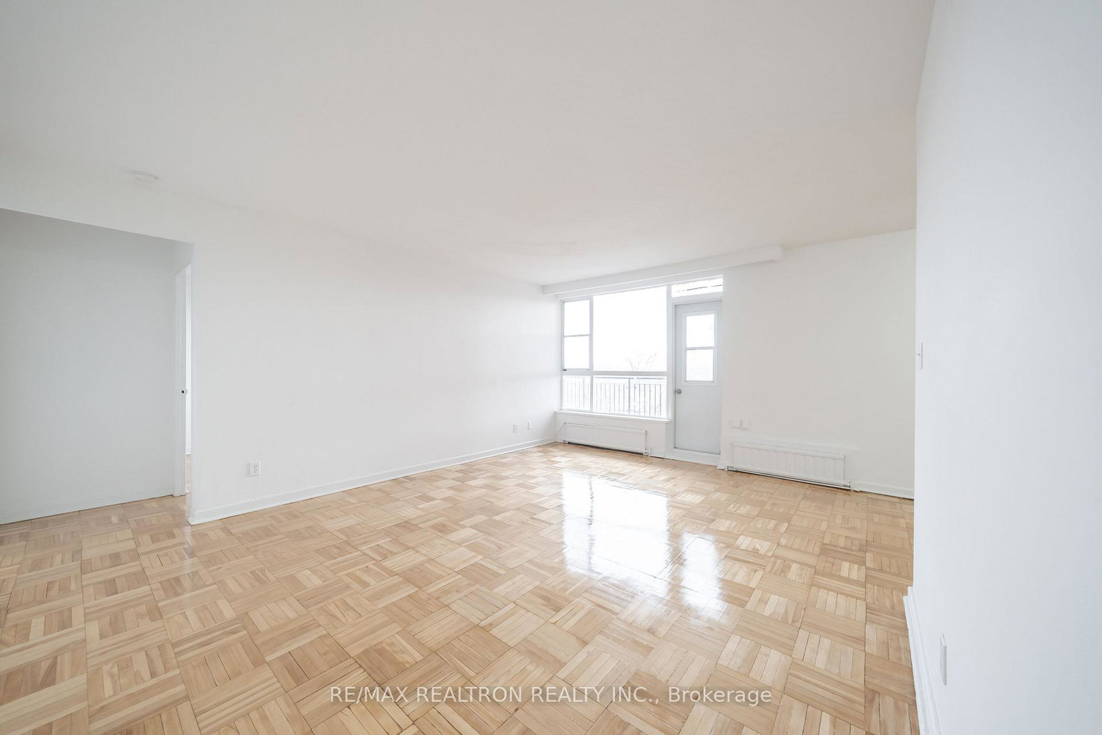 165-cosburn-avenue-east-york-ontario-e12755684