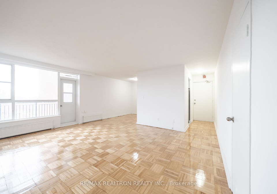 165-cosburn-avenue-east-york-ontario-e12755684