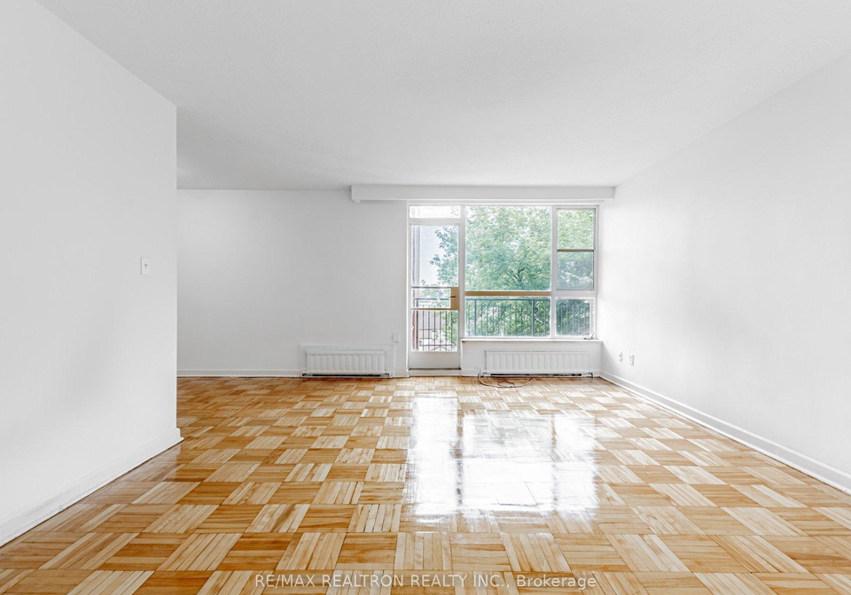 165-cosburn-avenue-east-york-ontario-e12755730