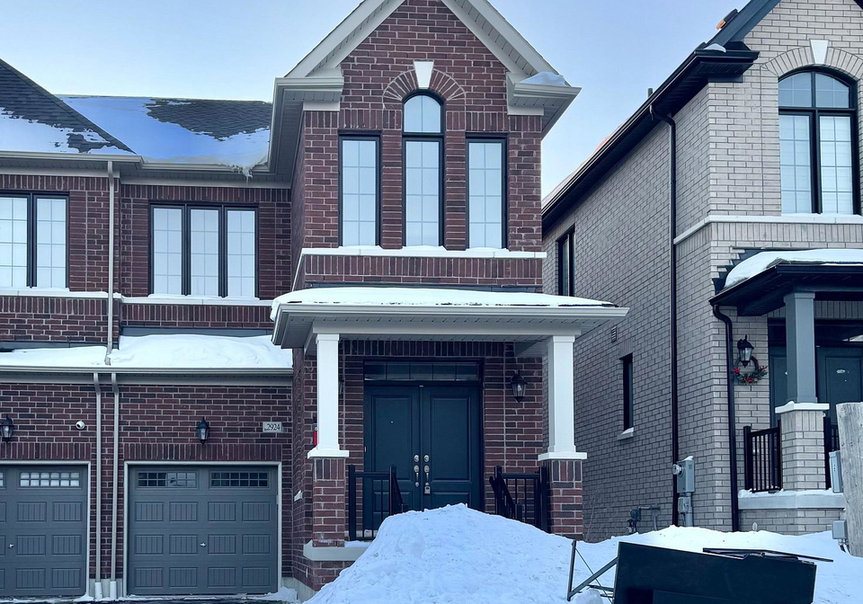 2924-nakina-street-pickering-ontario-e12756168