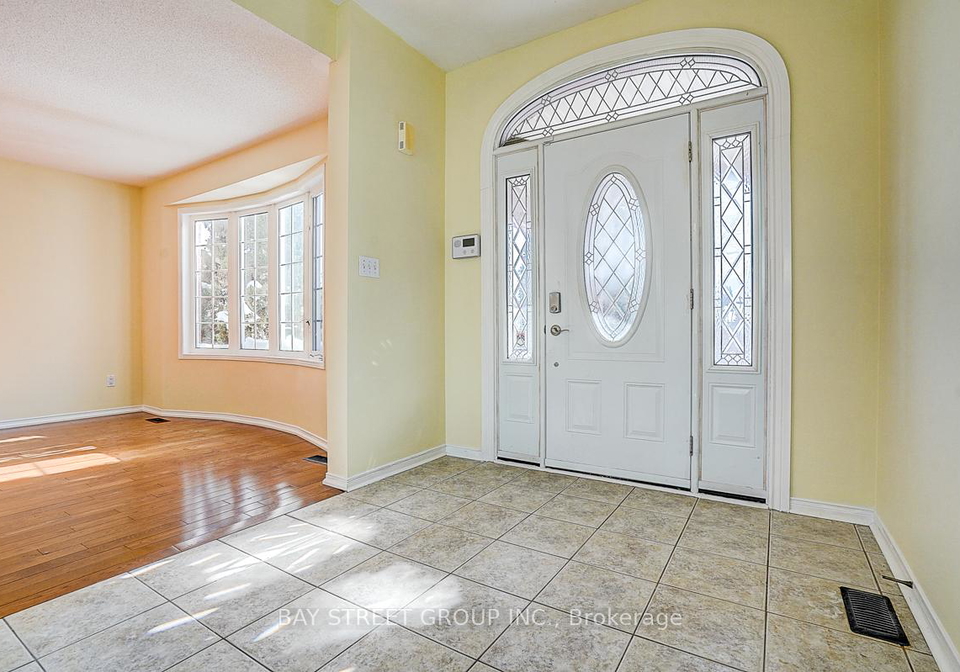 1021-trail-valley-drive-oshawa-ontario-e12757942