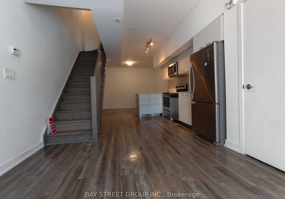 10-echo-point-scarborough-ontario-e12758106