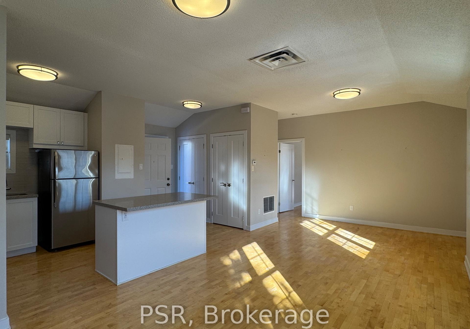 6-sutherland-avenue-east-york-ontario-e12759568