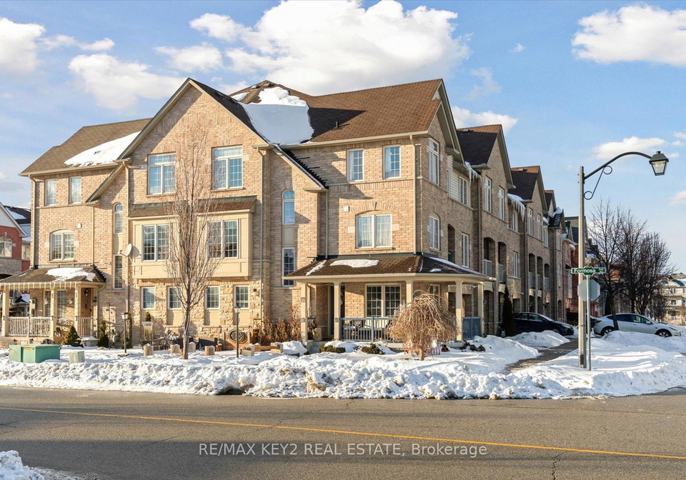 2-clowes-street-ajax-ontario-e12759634