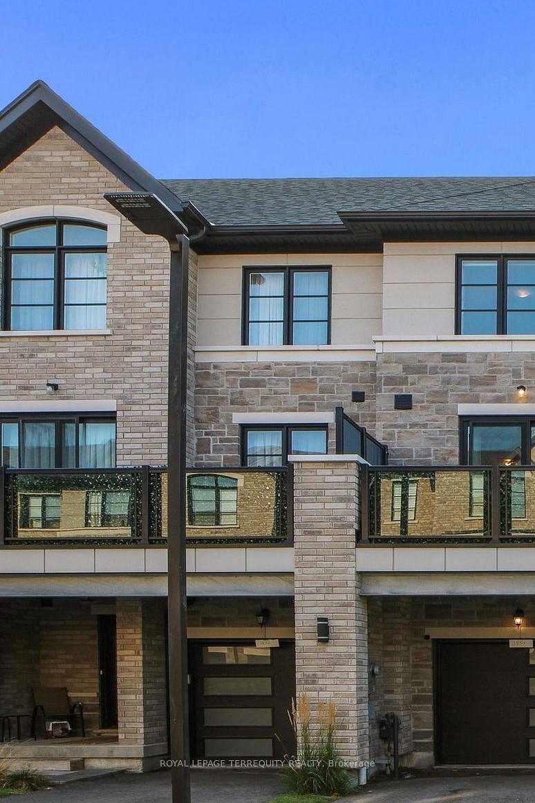 1832-stallion-chase-pickering-ontario-e12759712