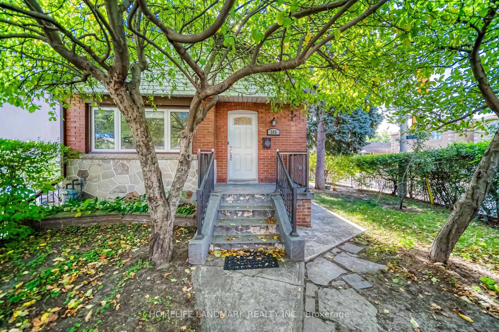 335-cosburn-avenue-east-york-ontario-e12761040