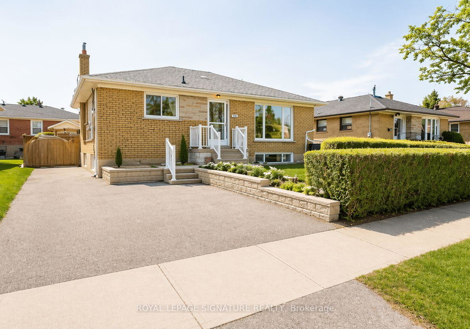 18-independence-drive-scarborough-ontario-e12761050