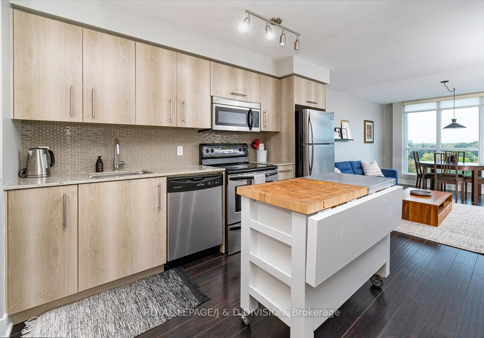 1048-broadview-avenue-east-york-ontario-e12762494