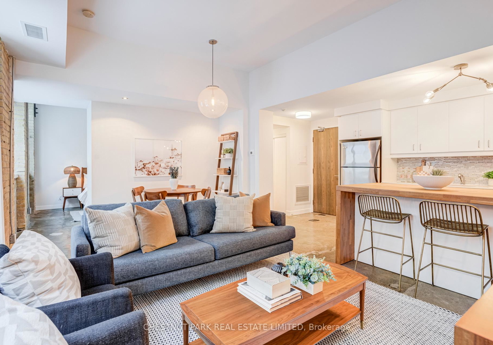 201-carlaw-avenue-toronto-ontario-e12763902