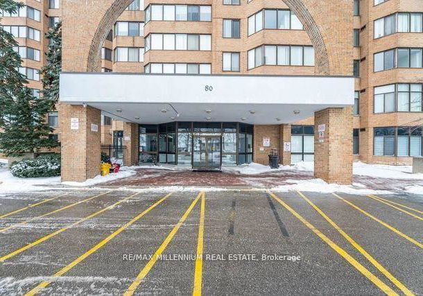 80-alton-towers-circle-scarborough-ontario-e12763970