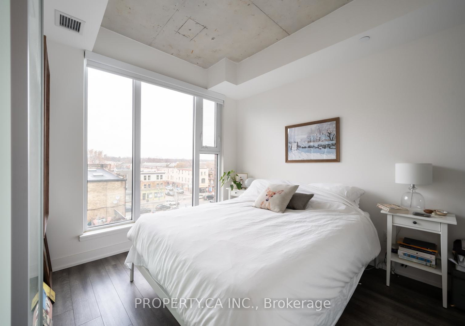 30-baseball-place-toronto-ontario-e12765350