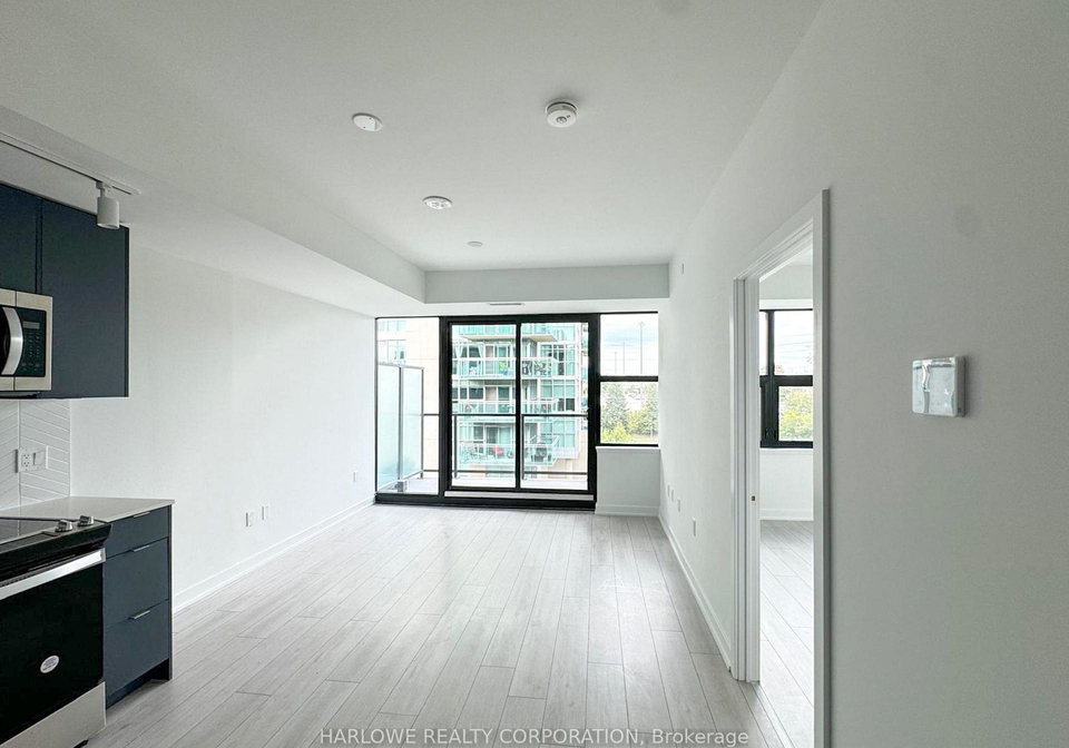 1604-charles-street-whitby-ontario-e12765880
