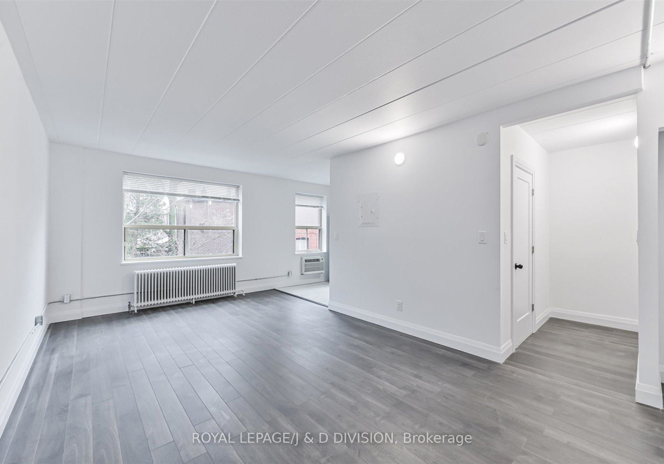 325-sammon-avenue-east-york-ontario-e12766854