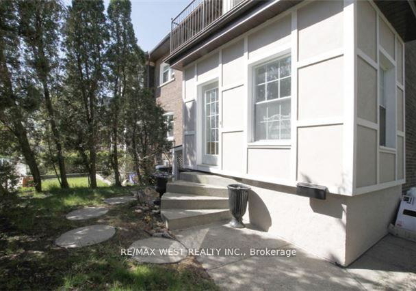 730-logan-avenue-toronto-ontario-e12767340