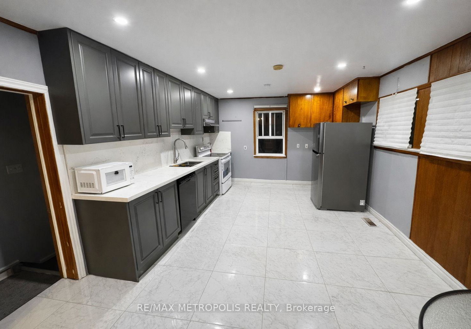 61-hart-avenue-scarborough-ontario-e12767940