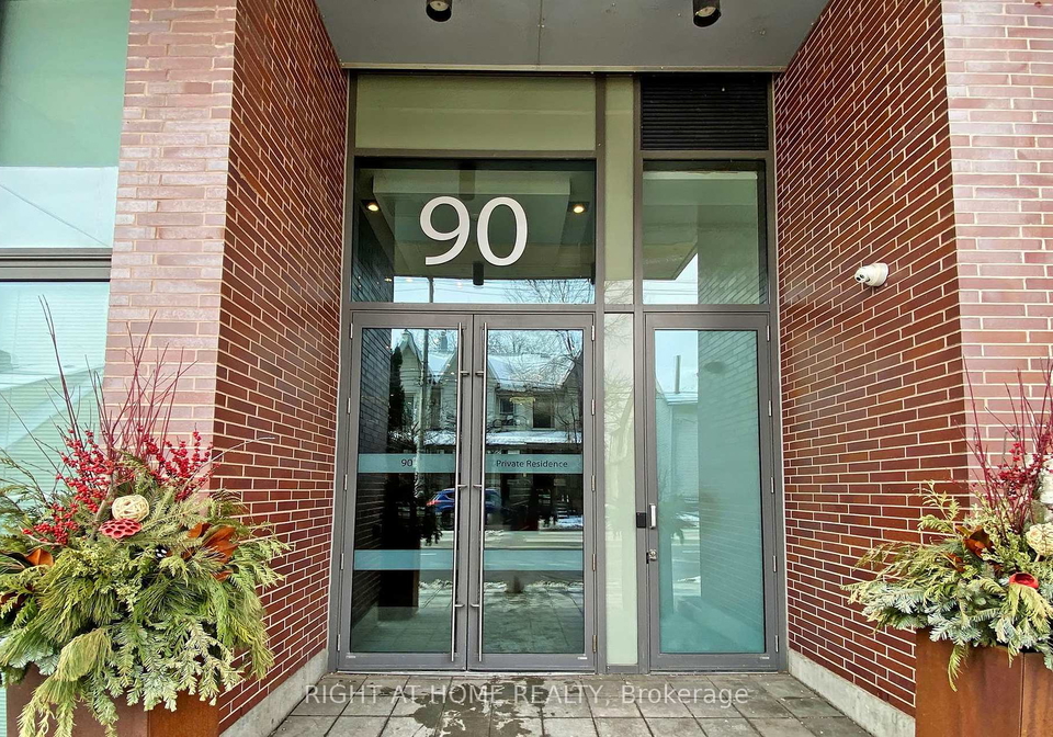 90-broadview-avenue-toronto-ontario-e12768098