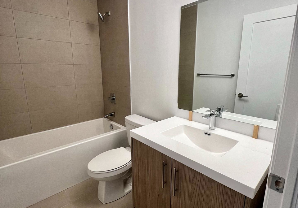 286-main-street-toronto-ontario-e12768256
