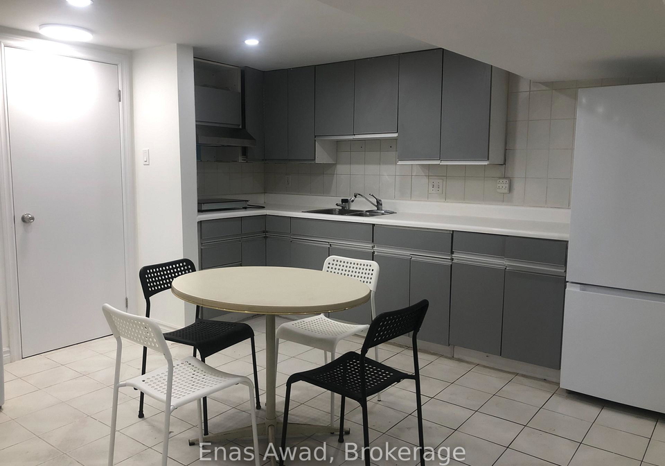 312-strathmore-boulevard-east-york-ontario-e12768456