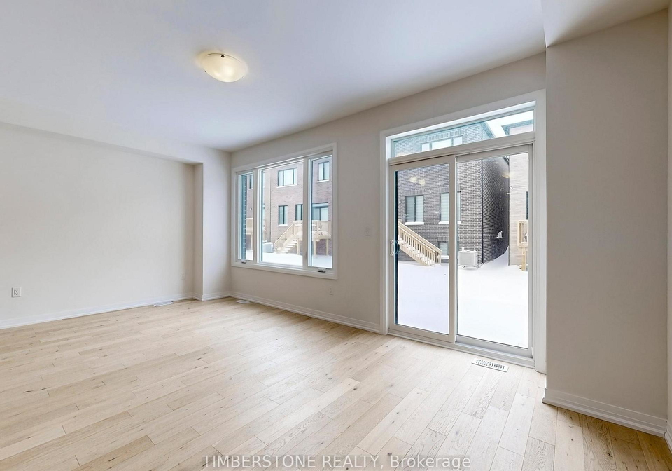 3014-sideline-16-pickering-ontario-e12768564