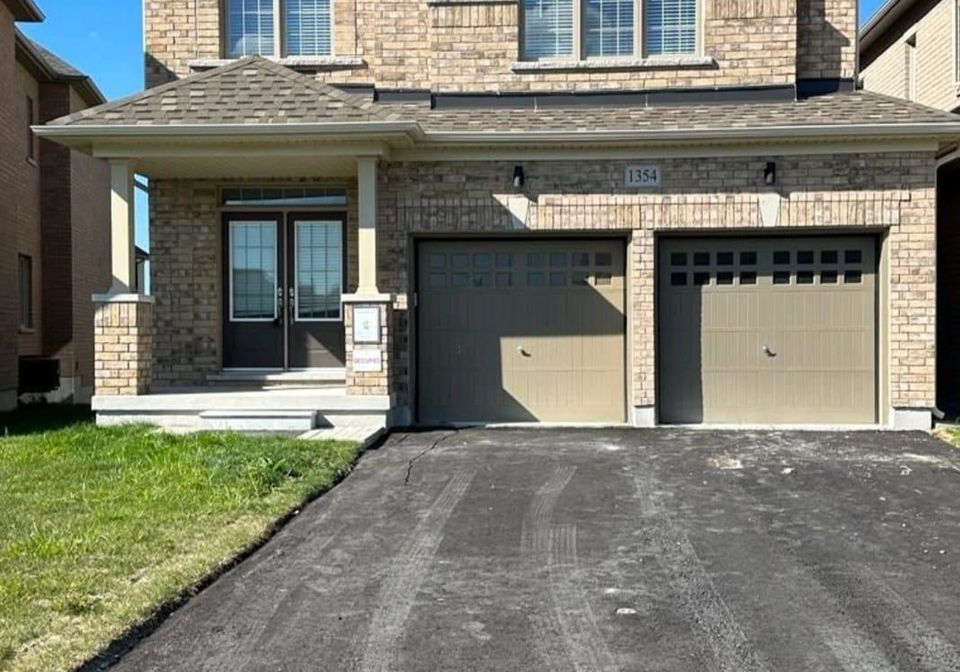 1354-apollo-street-w-oshawa-ontario-e12769014