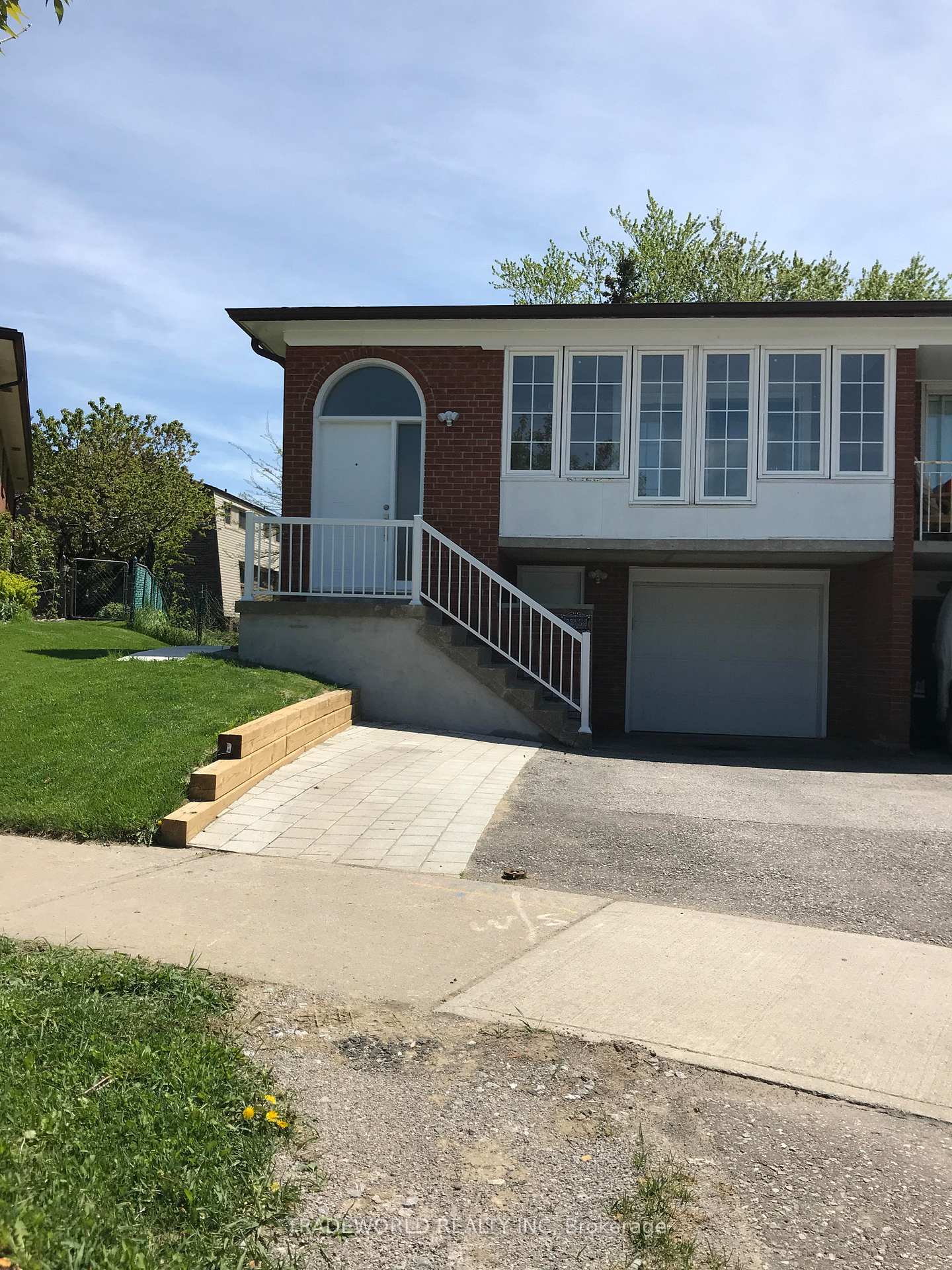 10-fairglen-avenue-scarborough-ontario-e12769252