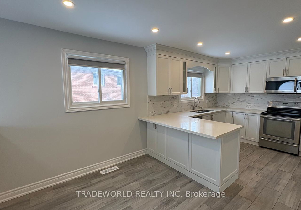 10-fairglen-avenue-scarborough-ontario-e12769252