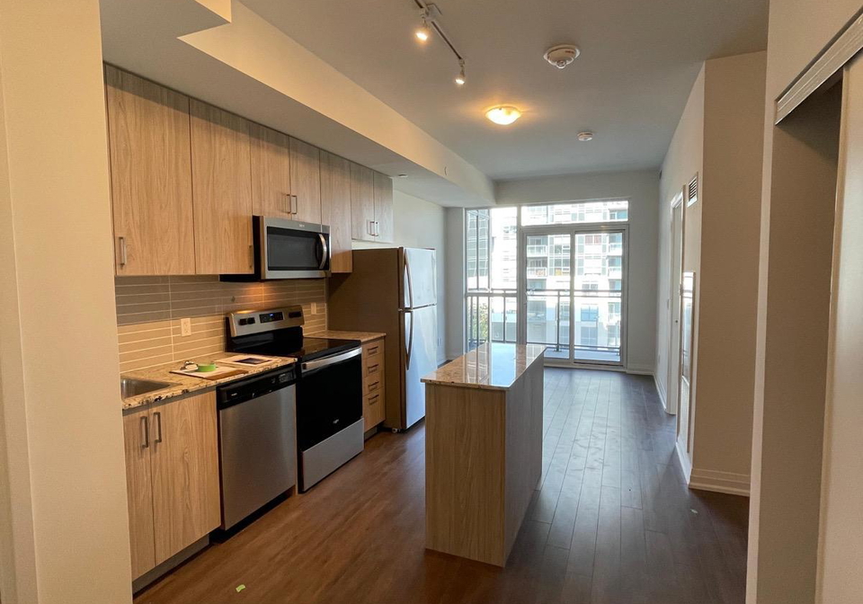 10-meadowglen-place-scarborough-ontario-e12769608