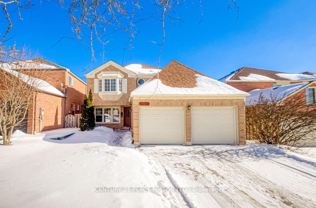 1037-maury-crescent-pickering-ontario-e12769822