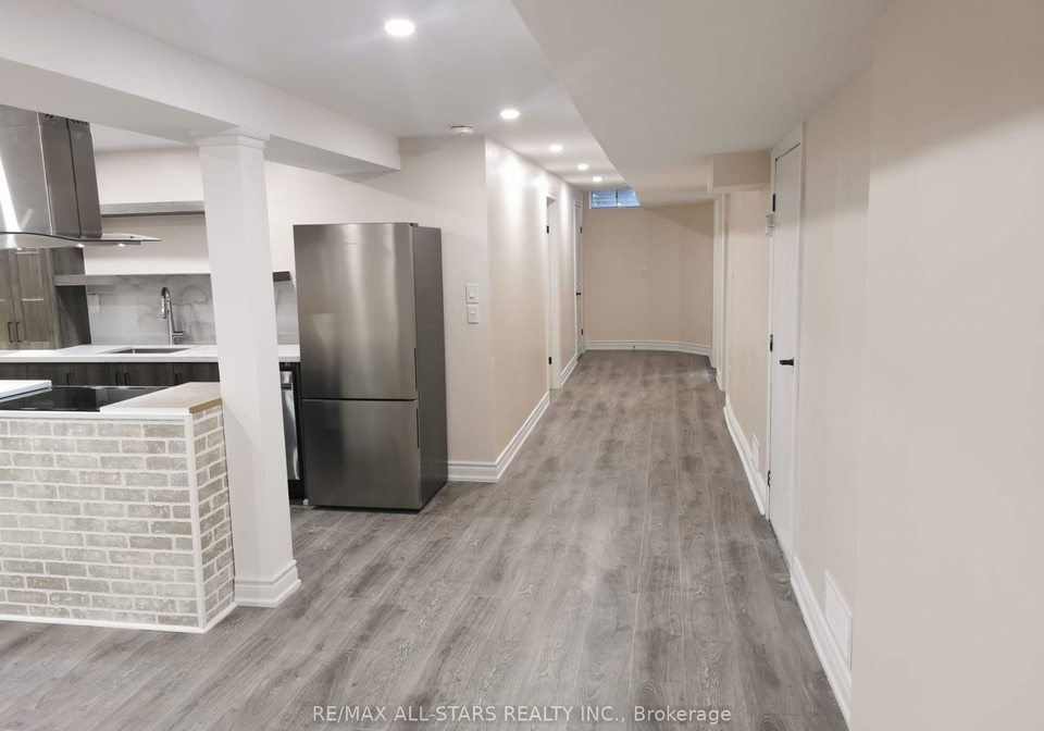 48-fencerow-drive-whitby-ontario-e12769902
