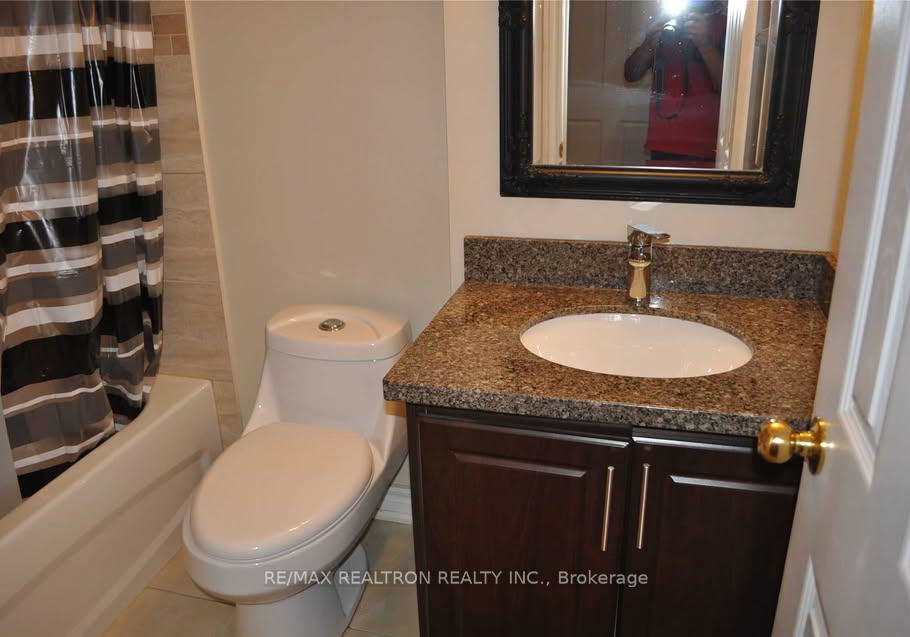 75-highhill-drive-scarborough-ontario-e12770038