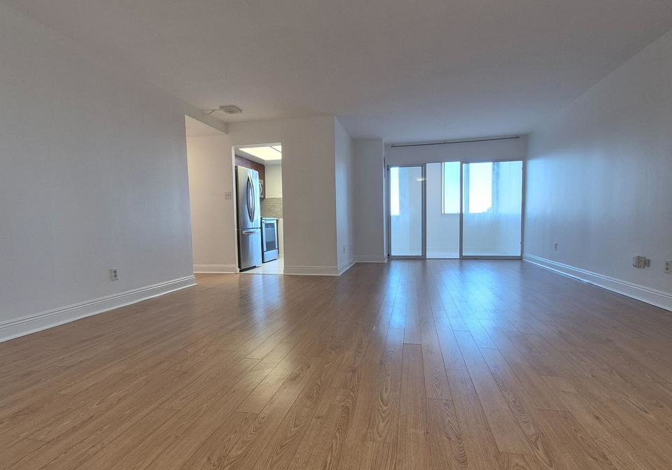80-alton-towers-circle-scarborough-ontario-e12770214