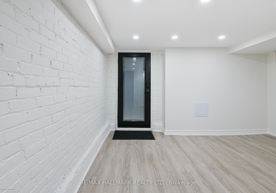 208-cedarvale-avenue-east-york-ontario-e12771114