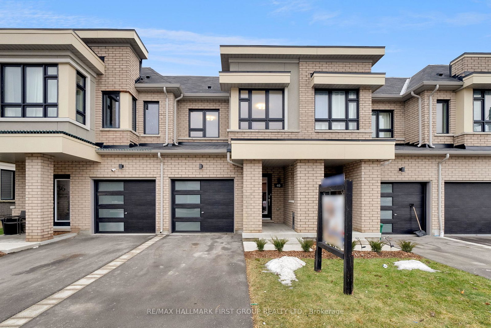 40-caspian-square-clarington-ontario-e12771292