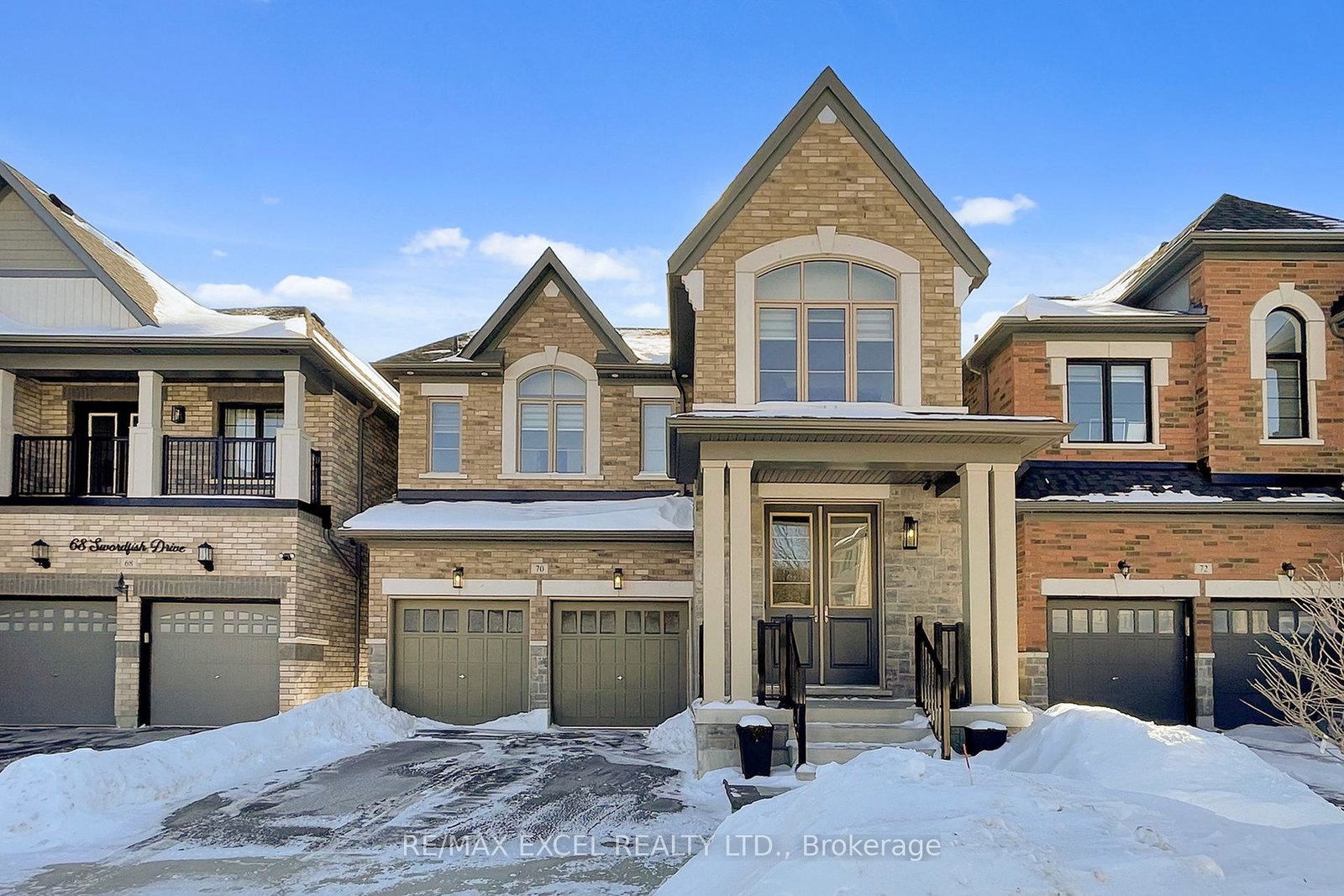 70-swordfish-drive-whitby-ontario-e12774048