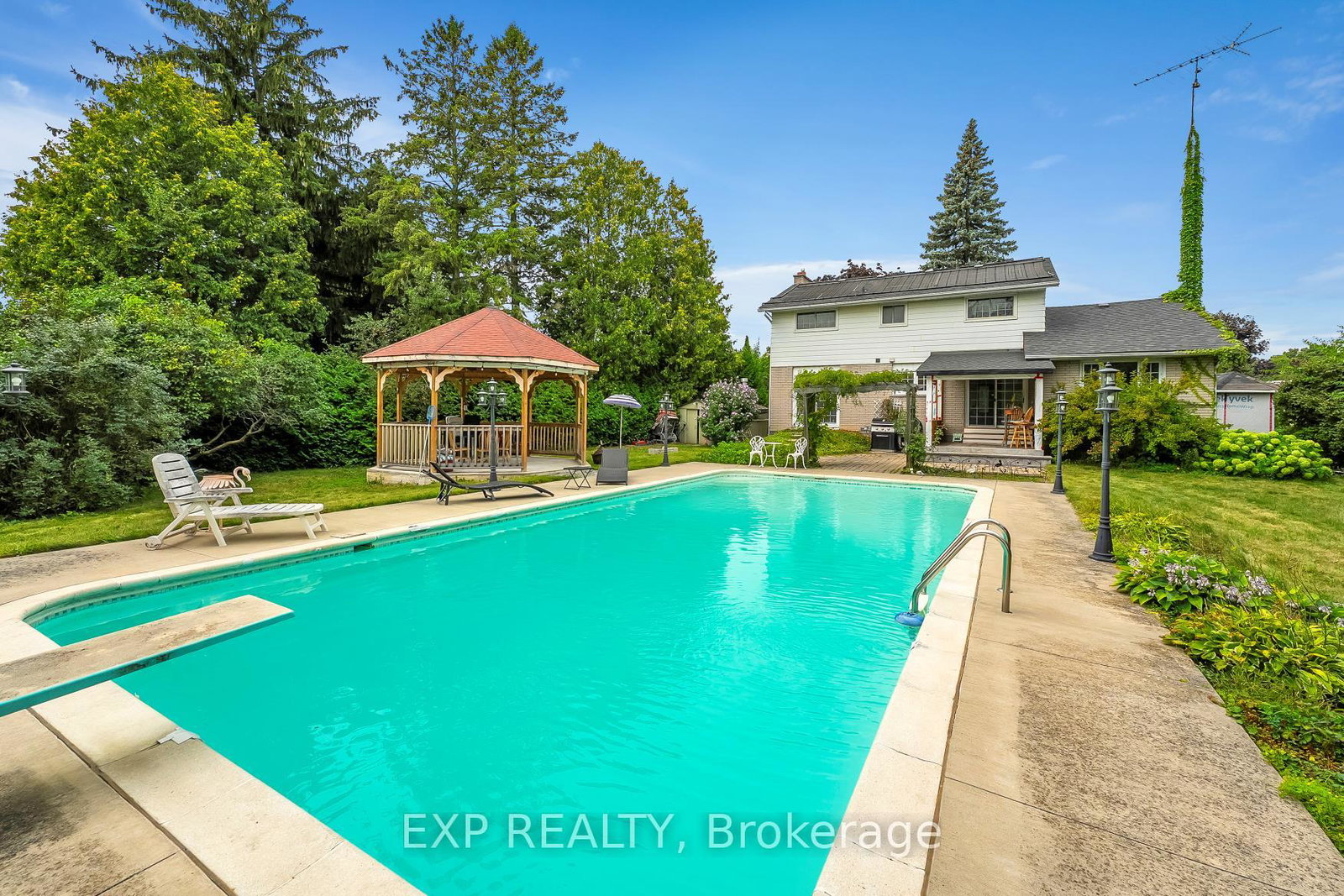 223-violet-court-oshawa-ontario-e12774302