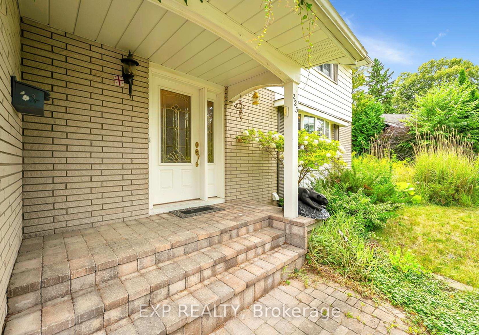 223-violet-court-oshawa-ontario-e12774302