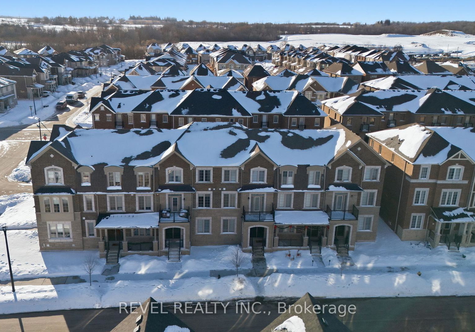 3344-thunderbird-promenade-pickering-ontario-e12774406