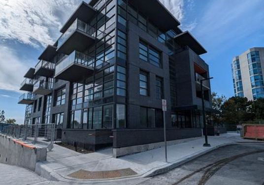 1608-charles-street-whitby-ontario-e12774924