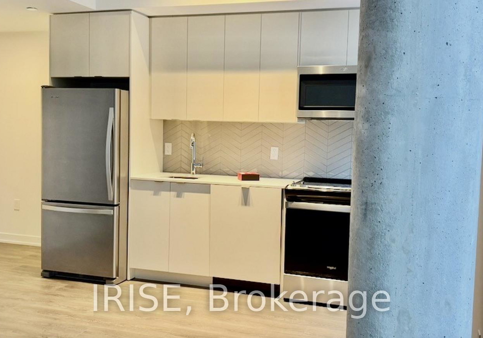 1610-charles-street-whitby-ontario-e12774926