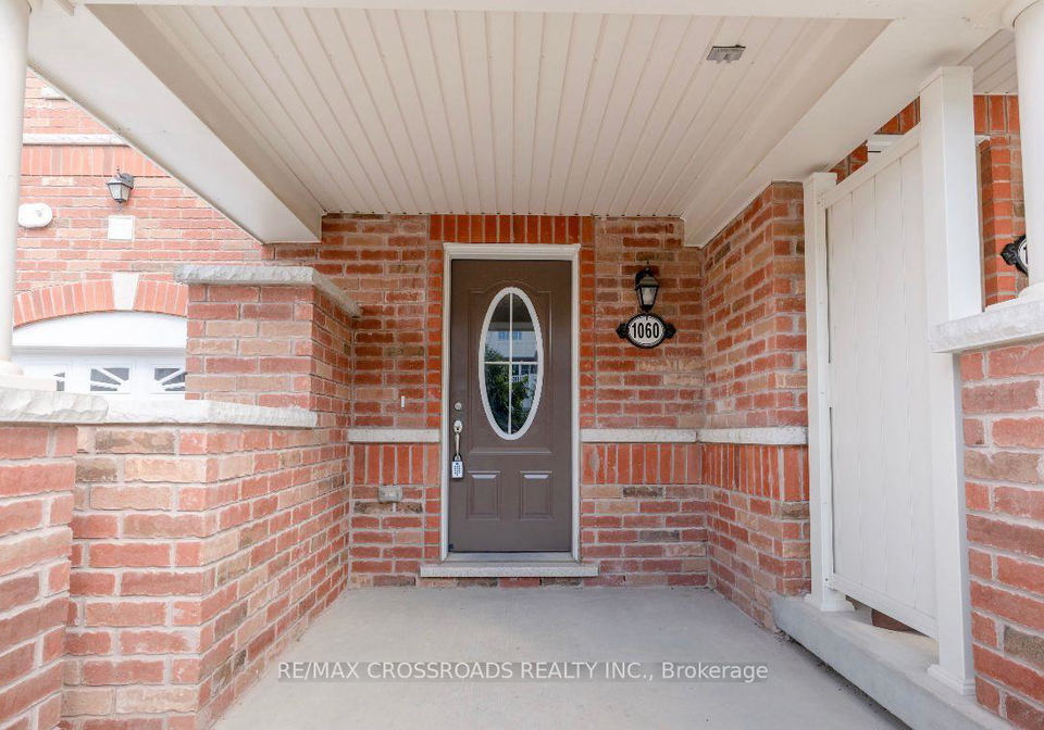 1060-clipper-lane-pickering-ontario-e12775322