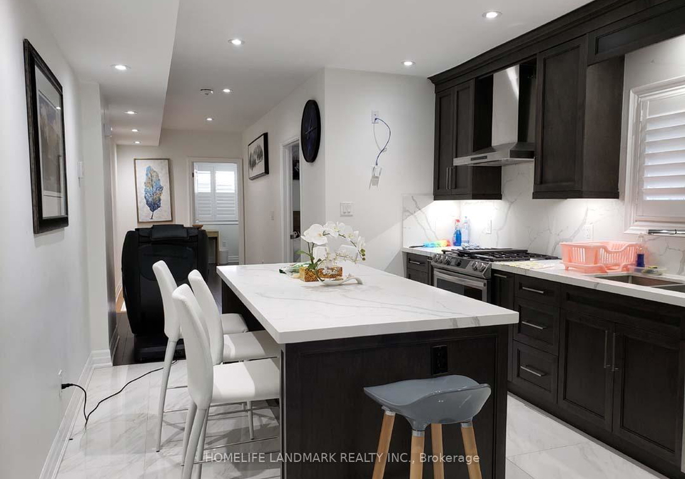 1027-pape-avenue-east-york-ontario-e12775618