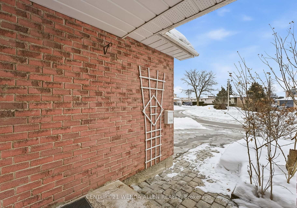 1230-delmark-court-oshawa-ontario-e12776744