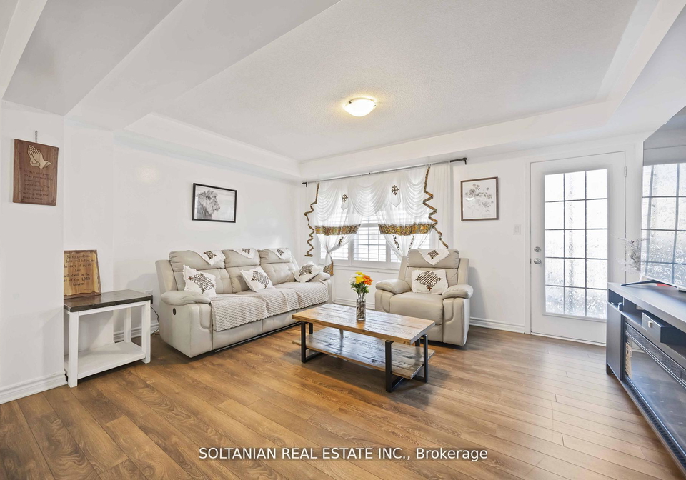 1103-silk-street-pickering-ontario-e12777130